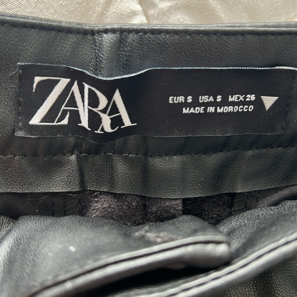 ZARA faux leather high rise shorts - Picture 3 of 3